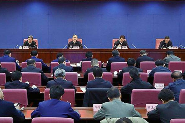 國務(wù)院安委辦、應(yīng)急管理部召開全國煤礦安 全生產(chǎn)工作緊急視頻會議強調(diào) 深刻吸取煤礦重大事故教訓(xùn) 舉一反三抓好風(fēng)險防控 確保歲末年初安 全形勢穩(wěn)定